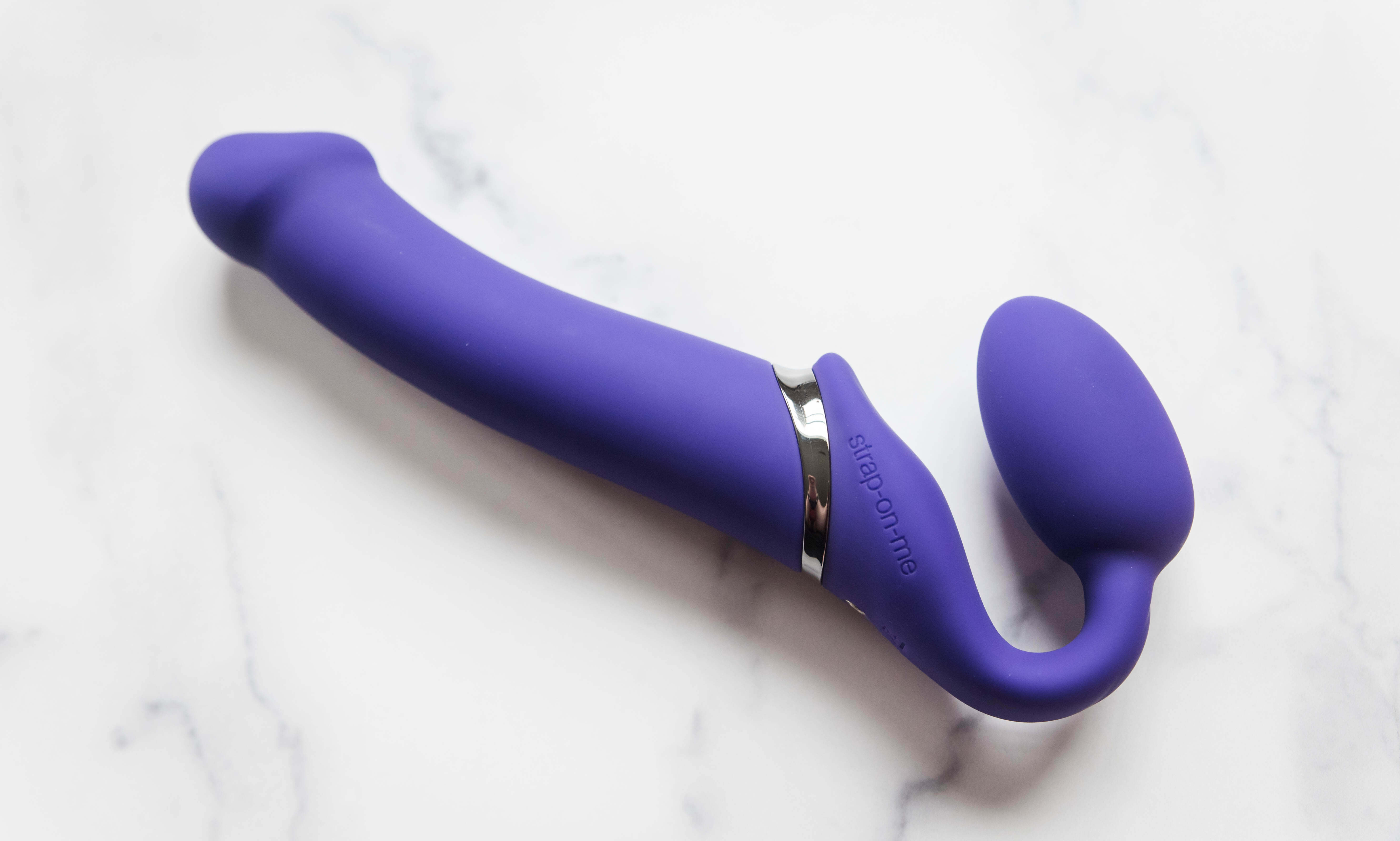 Strap-On-Me Vibrating Bendable Strapless Strap-On: Sex Toy Review