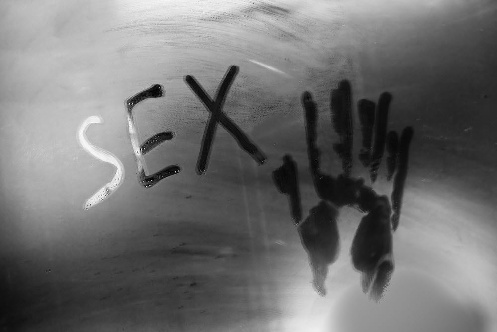 5 Mirror Sex Positions to Kick Off Your Playdate