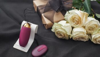 4 Super-Hot Scenarios You Can Create With a Remote-Controlled Vibrator This Valentine’s Day