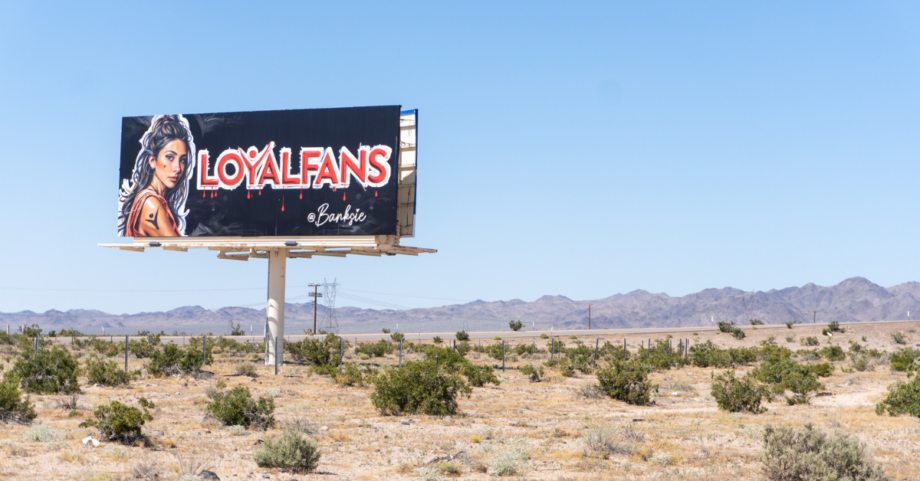 Loyalfans’ Vegas Billboard Contest Shows how Fansites Continue to Reshape the Adult Industry